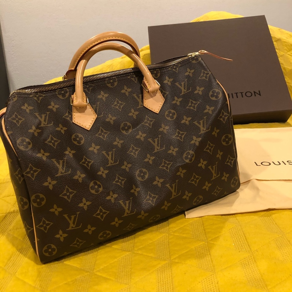 Louis Vuitton Speedy 35